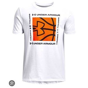 Youth Large Under Armour T-Shirt with textured basketball on front